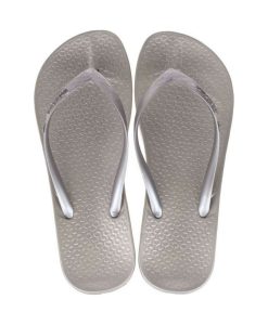 ipanema gynaikeia sagionara
